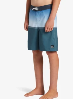 New Quiksilver Boys 8-16 Everyday Division 17