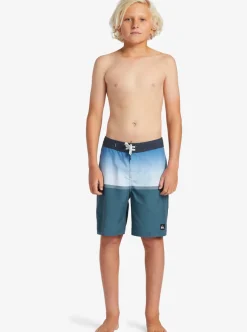 New Quiksilver Boys 8-16 Everyday Division 17