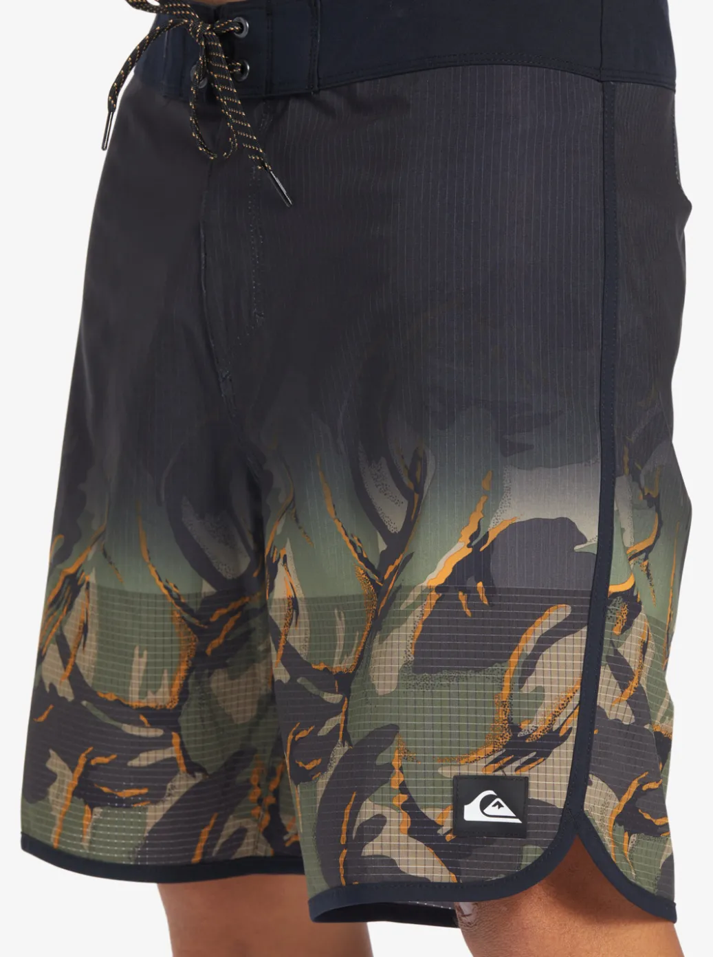 Clearance Quiksilver Highline Scallop 19" Boardshorts Four Leaf Clover