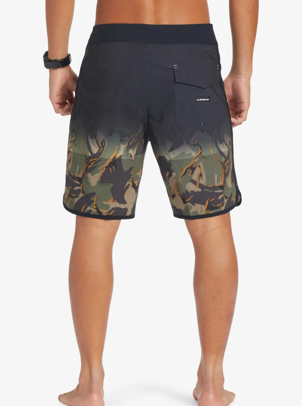 Clearance Quiksilver Highline Scallop 19" Boardshorts Four Leaf Clover