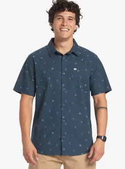 Flash Sale Quiksilver Pacific Stripe Short Sleeve Woven Shirt Berring Sea Pacific Stripes