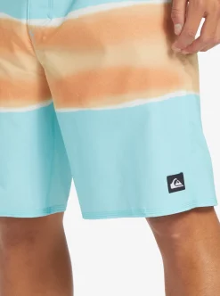 Discount Quiksilver Surfsilk Air Brush 19