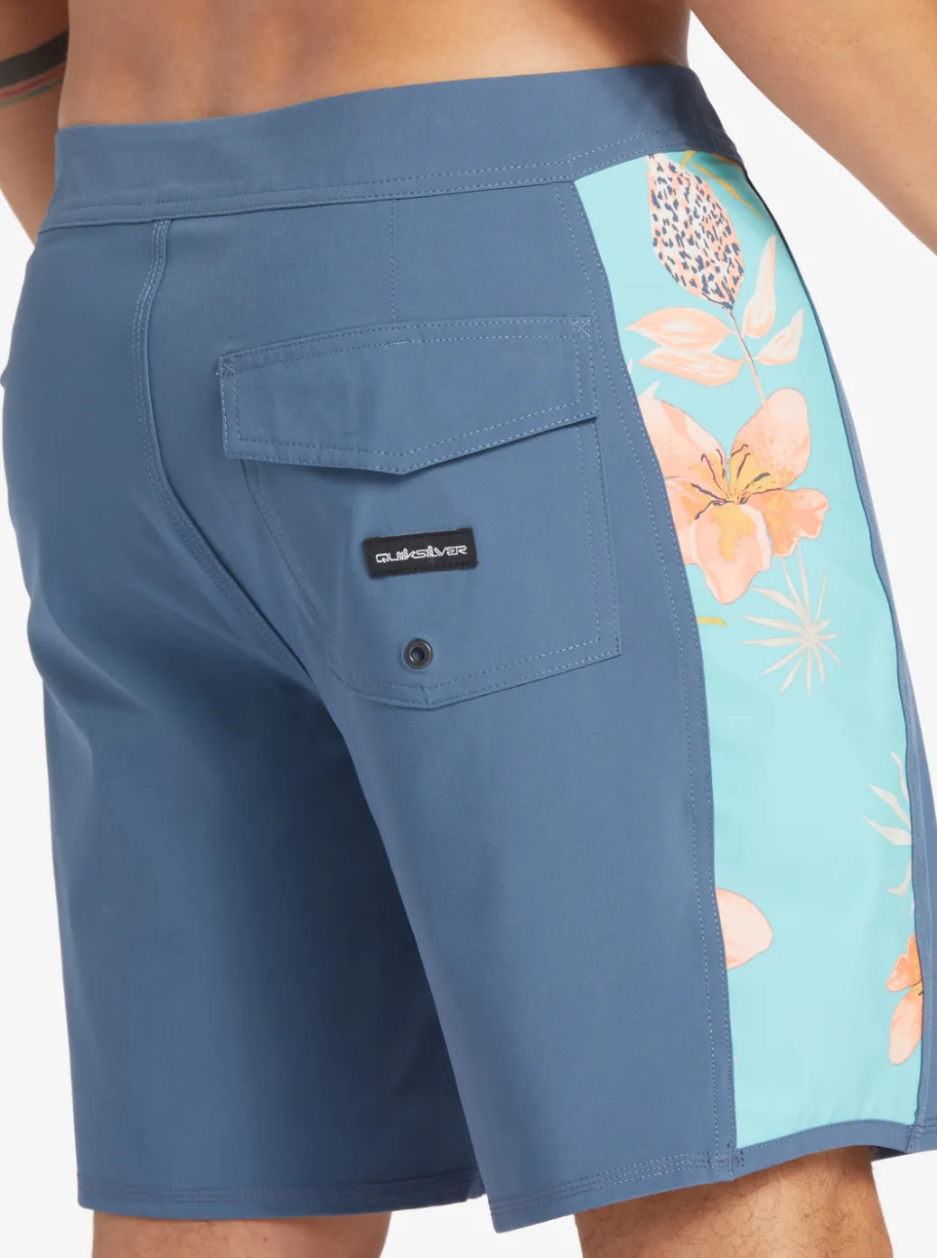 Best Sale Quiksilver Surfsilk Arch 18" Boardshorts Bering Sea