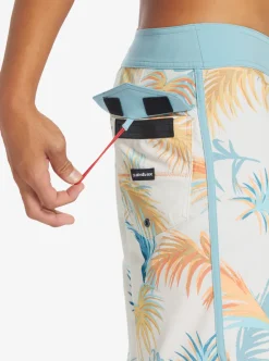 New Quiksilver Surfsilk Scallop 19