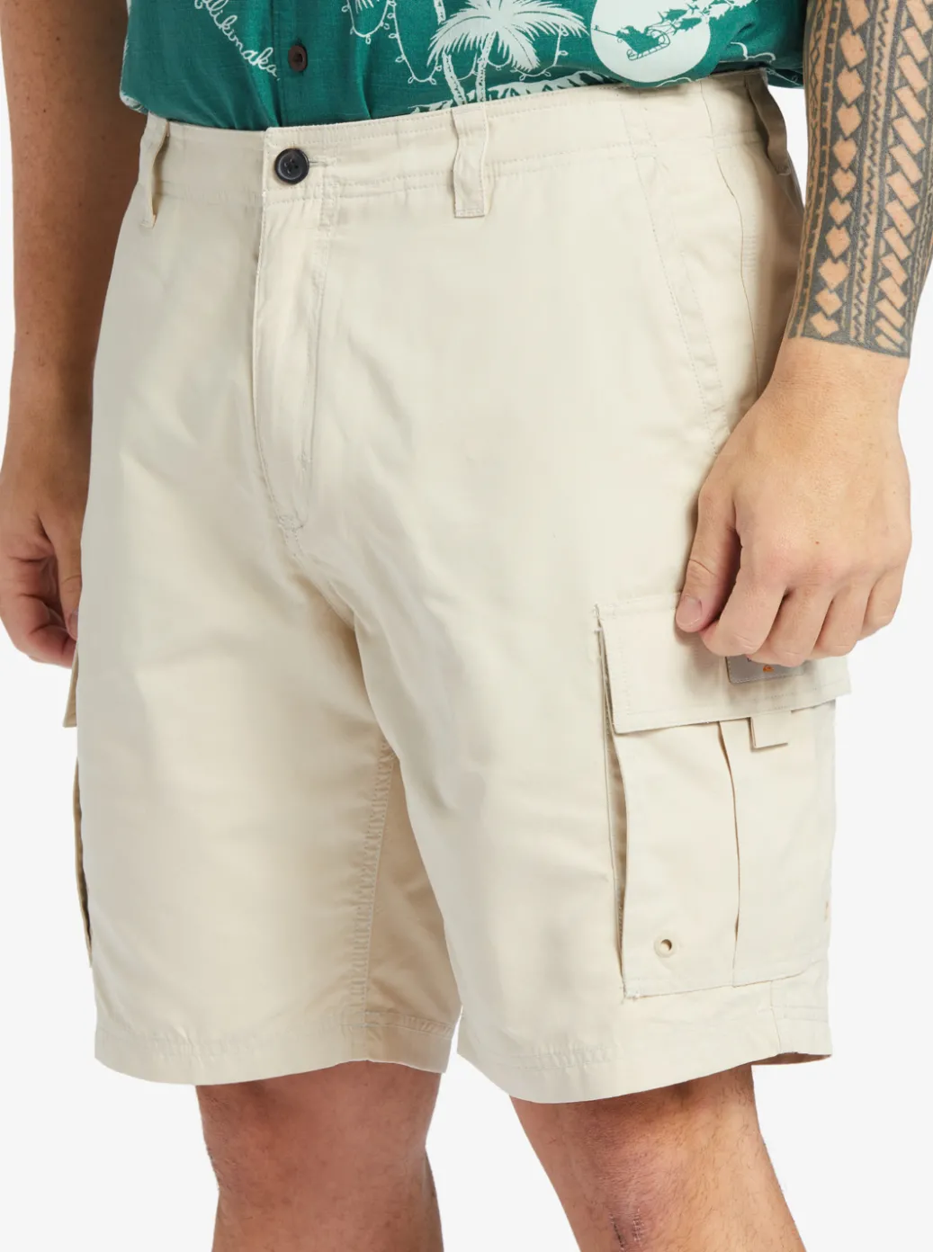 Discount Quiksilver Waterman Maldive Atoll Cargo 20" Shorts Brown Rice